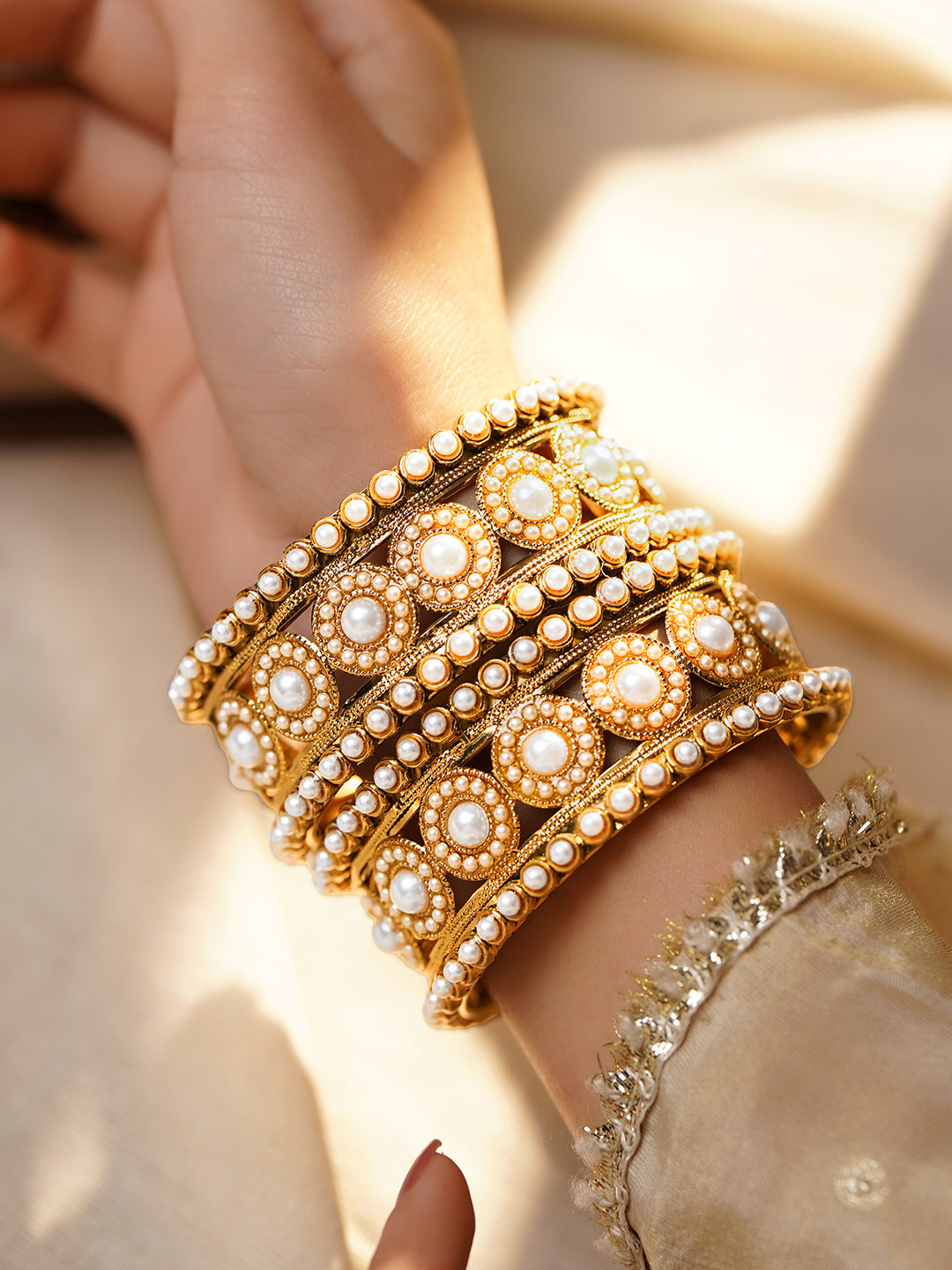 Wedding Glow Pearl Bangles Set