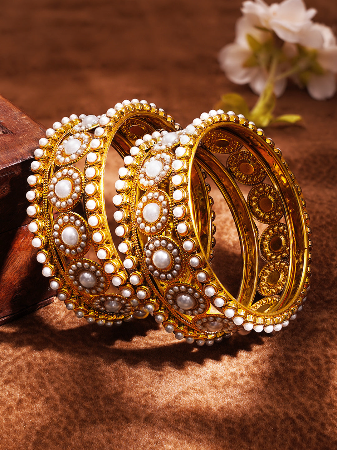 Wedding Glow Pearl Bangles Set