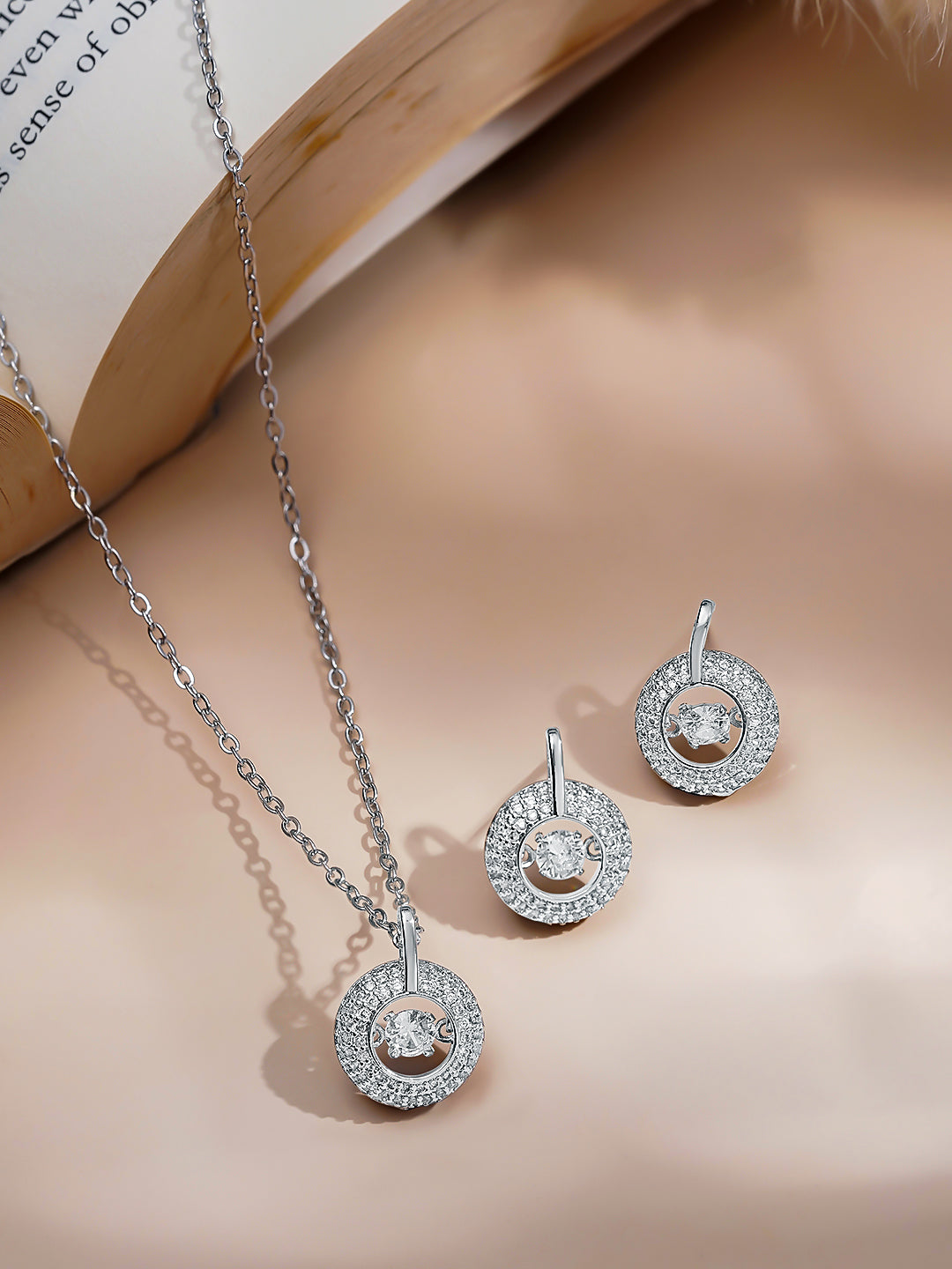 Round American Diamond Zirconia Pendant Set