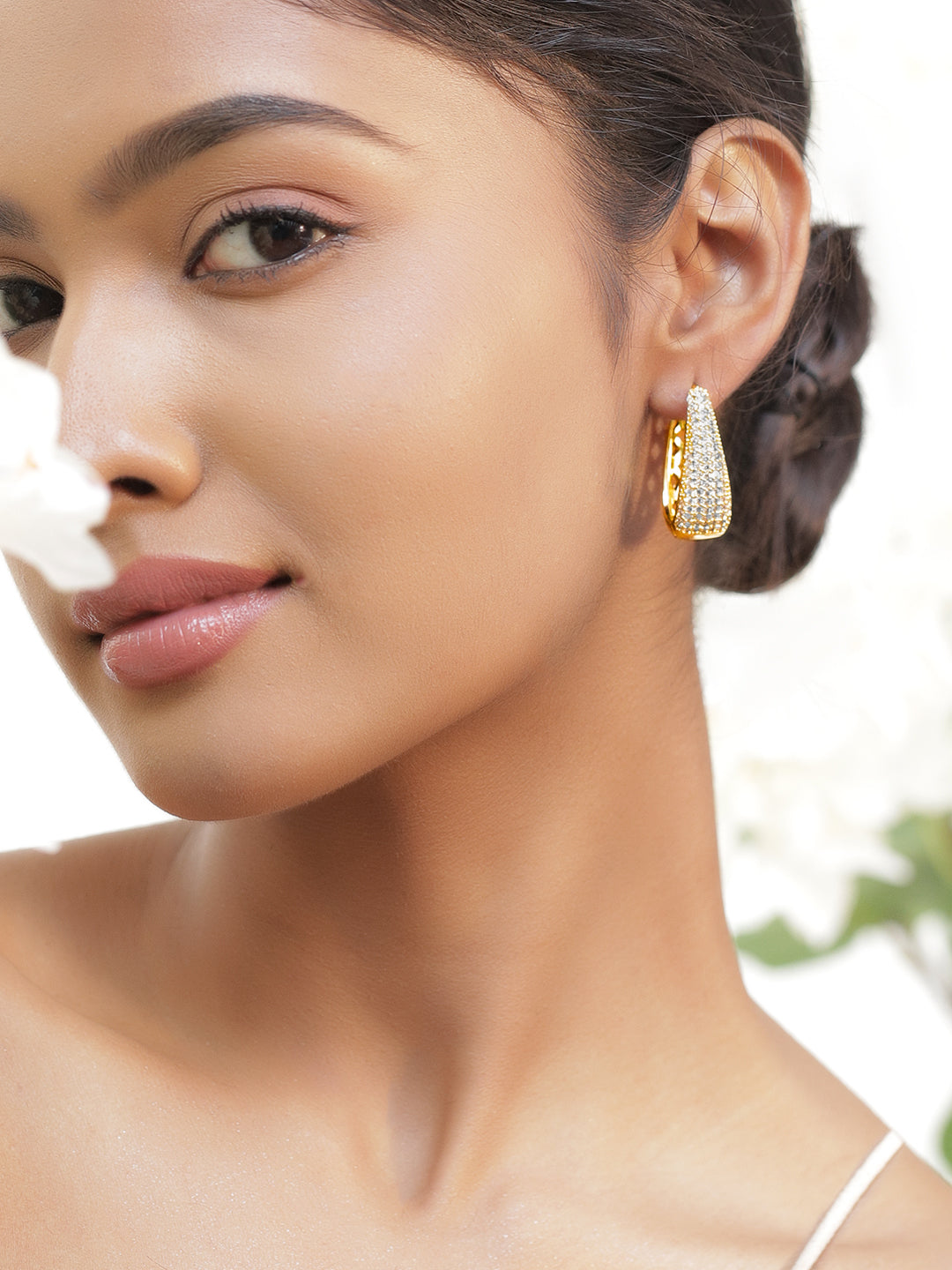 Diamond-Dust Dreamshine Gold Hoop Earrings