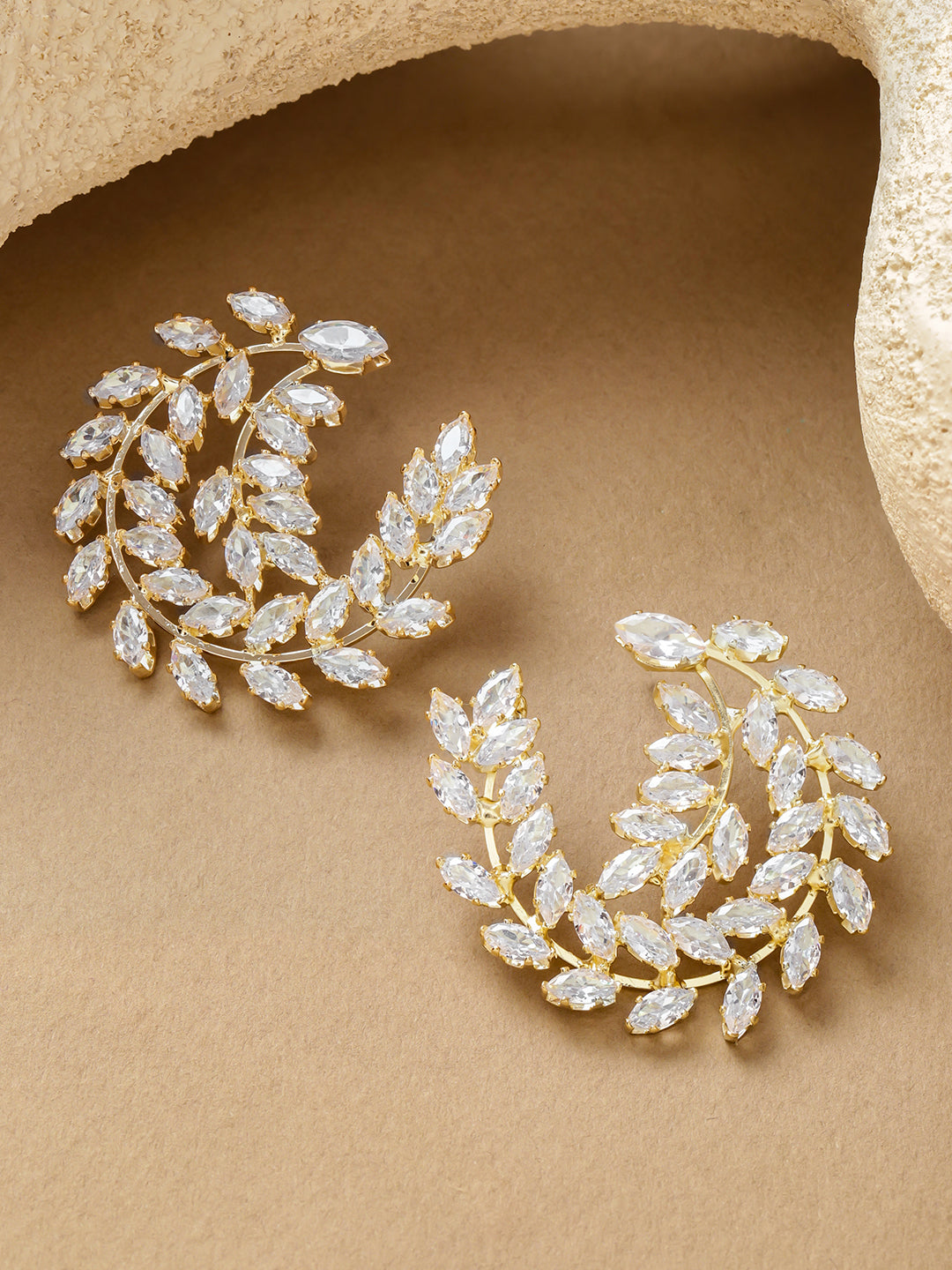 Round Leaf Stud Earrings