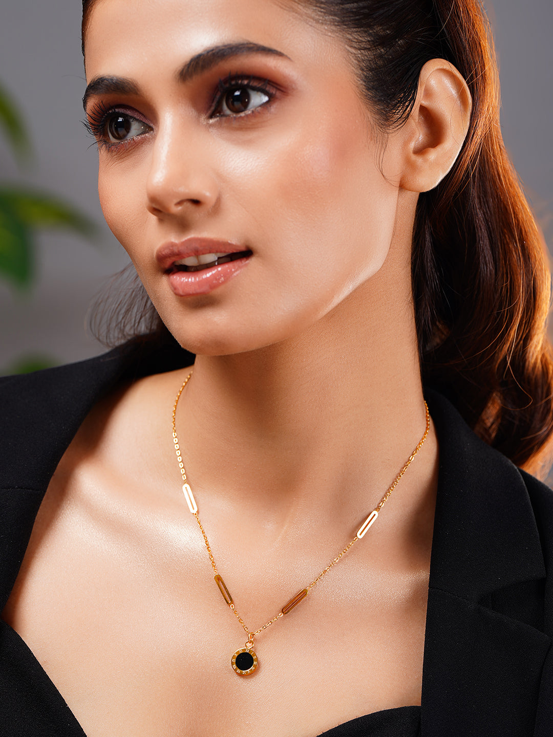 Demi Fine 18K Gold Plated Stainless steel Timeless Charm Pendant Chain