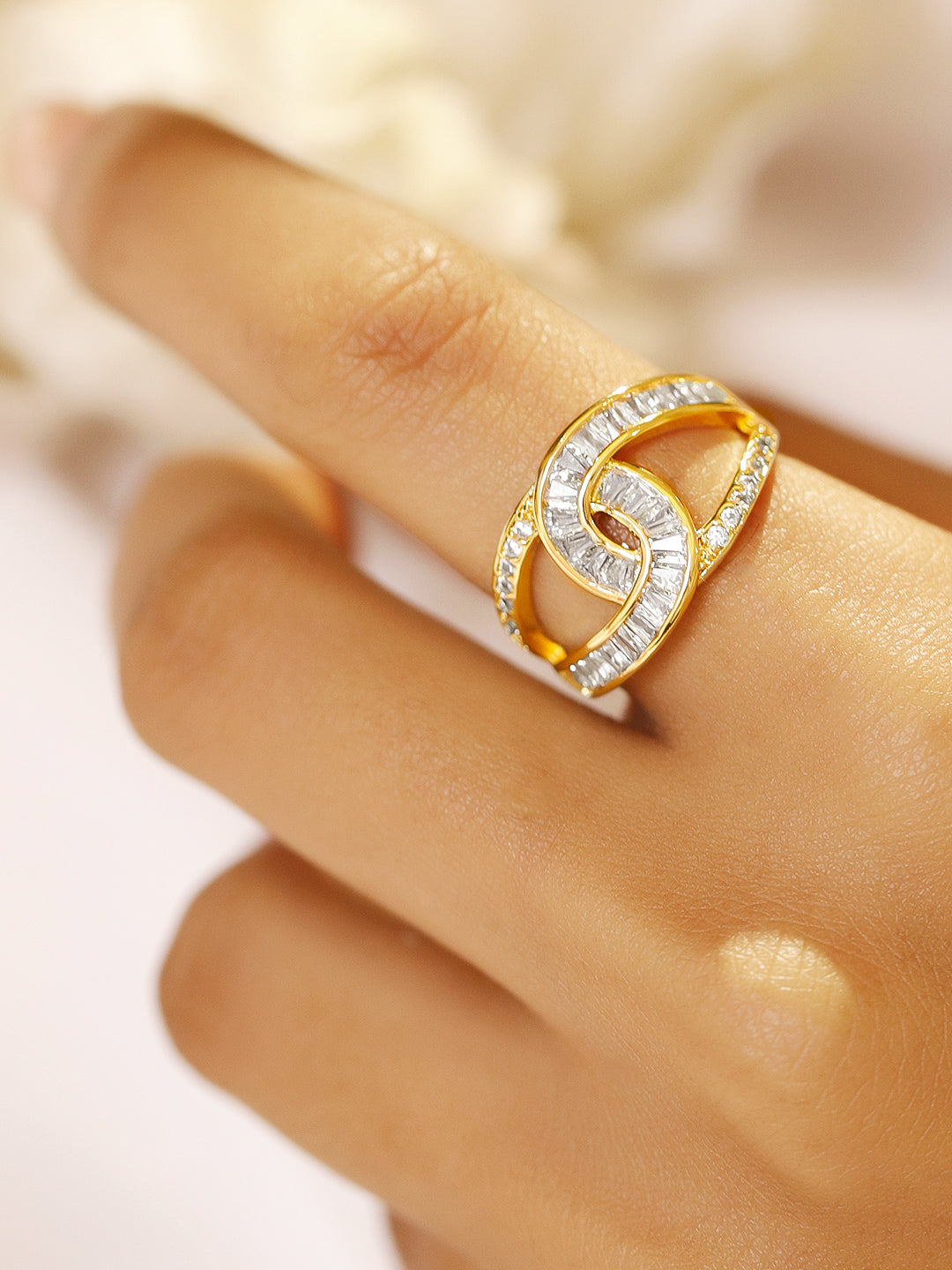 Rubans 18K Gold-Plated Brass Linked Curve Design Cubic Zirconia Adjustable Finger Ring