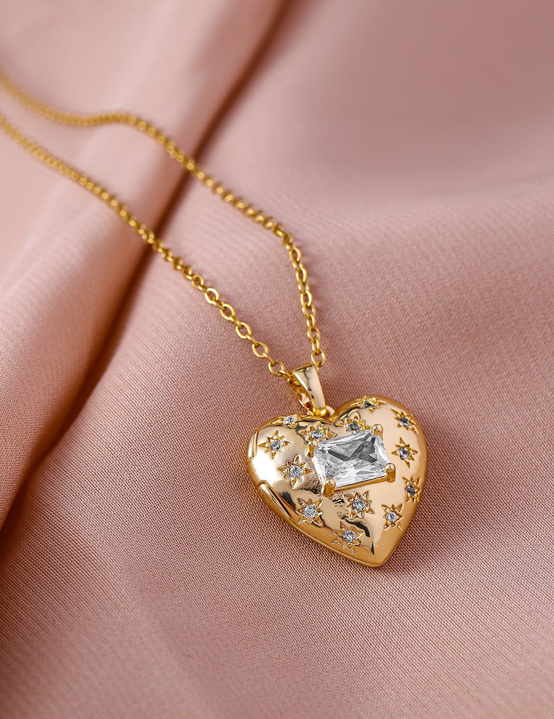 Endearing American Diamond Zirconia Heart Pendant Chain Necklace