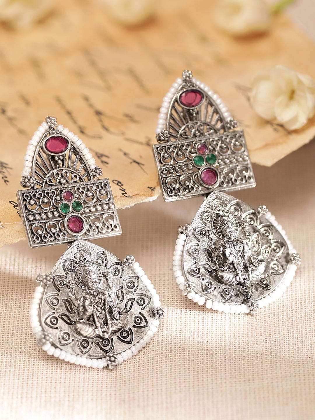 Rubans Enchanted Elegance Oxidized Silver Plated Kempstone Pearl Beaded Earrings