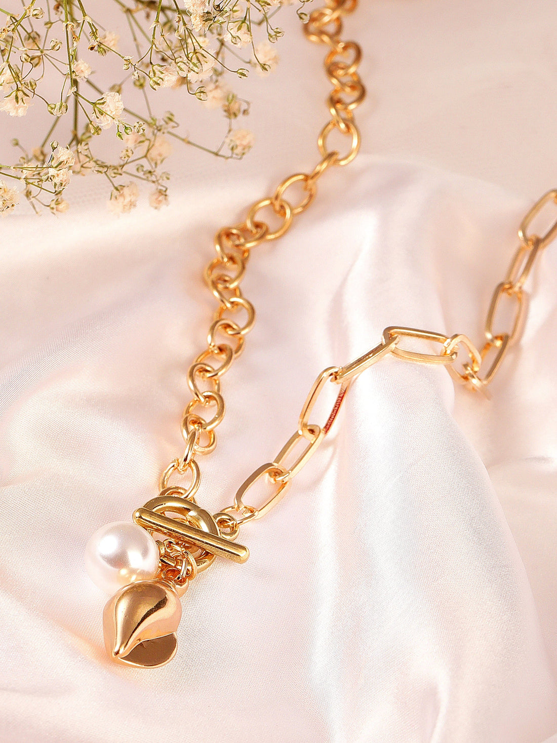 Rubans Gold Plated Handcrafted Shunk Interlinked Chain Necklace