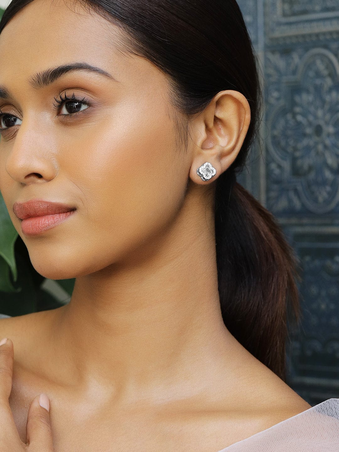 Clover Tales in Silver Light Studs