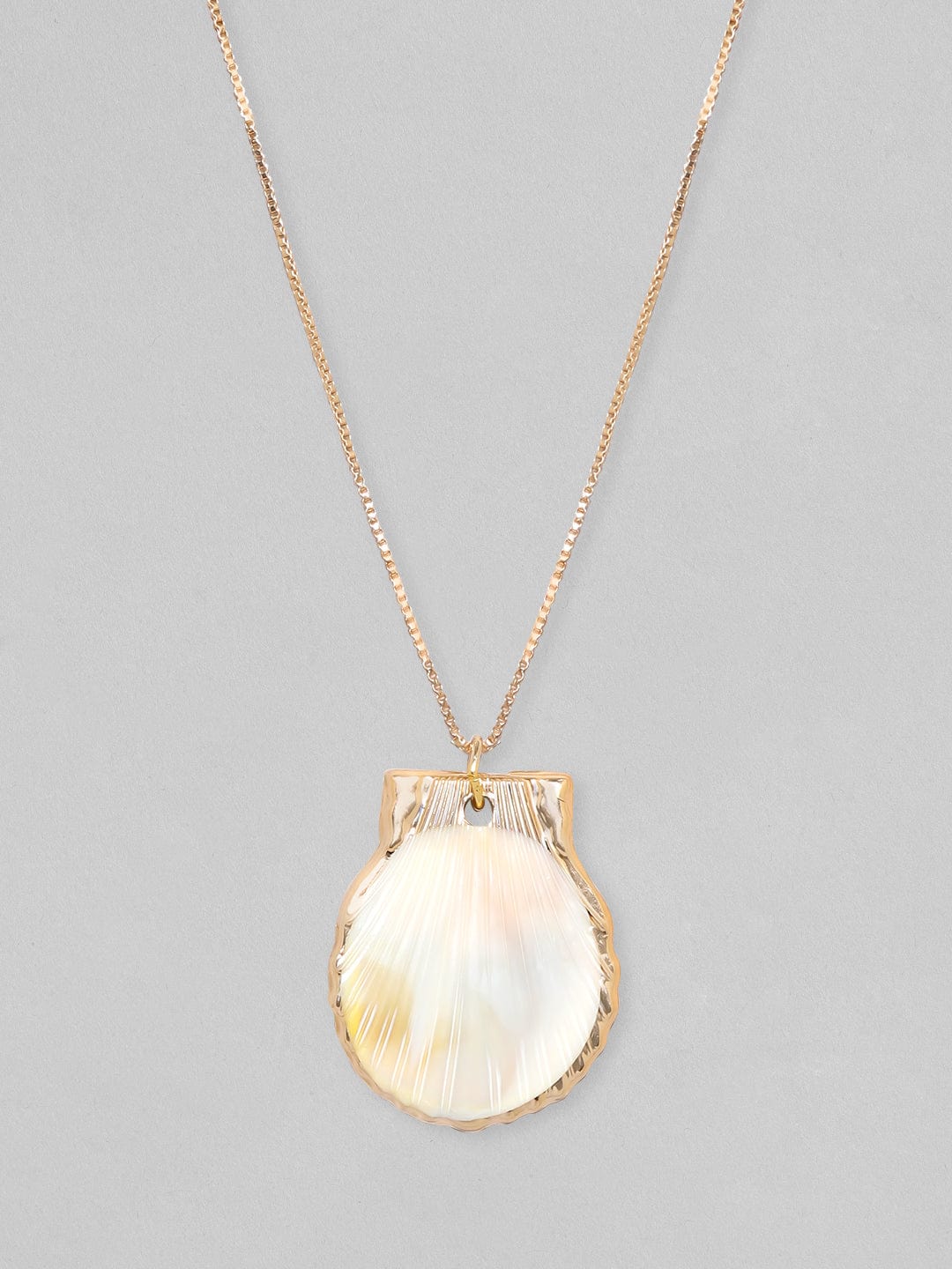 Rubans Voguish Gold-Plated Circular Shaped Pendant With Chain