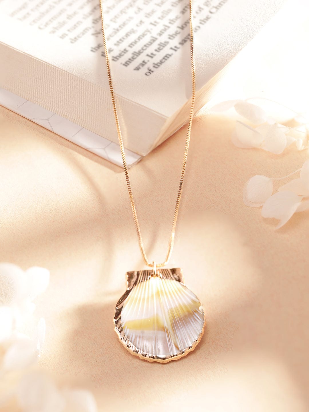 Rubans Voguish Gold-Plated Circular Shaped Pendant With Chain