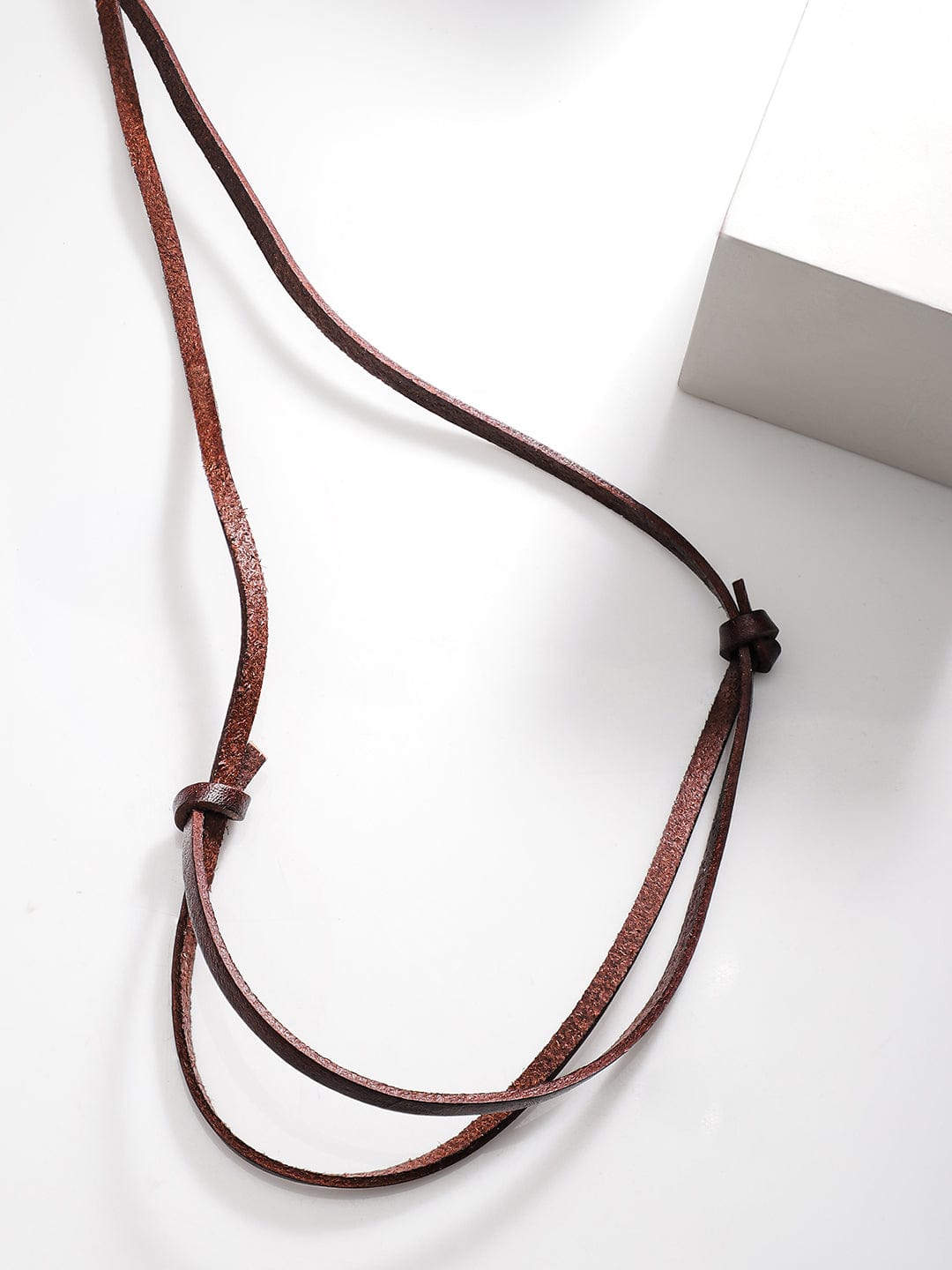 Rubans Voguish Men Eagle Motif Necklace
