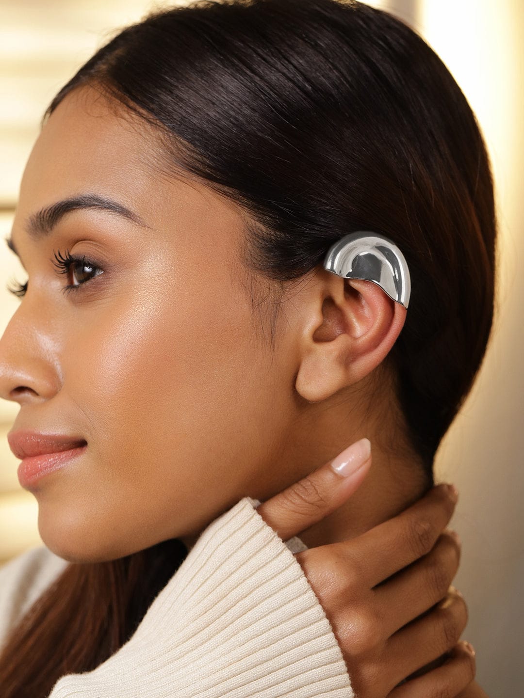 Sculpted Bold Sleek Ear Cuff