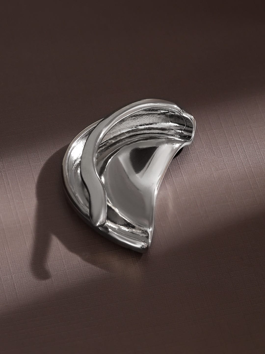 Sculpted Bold Sleek Ear Cuff