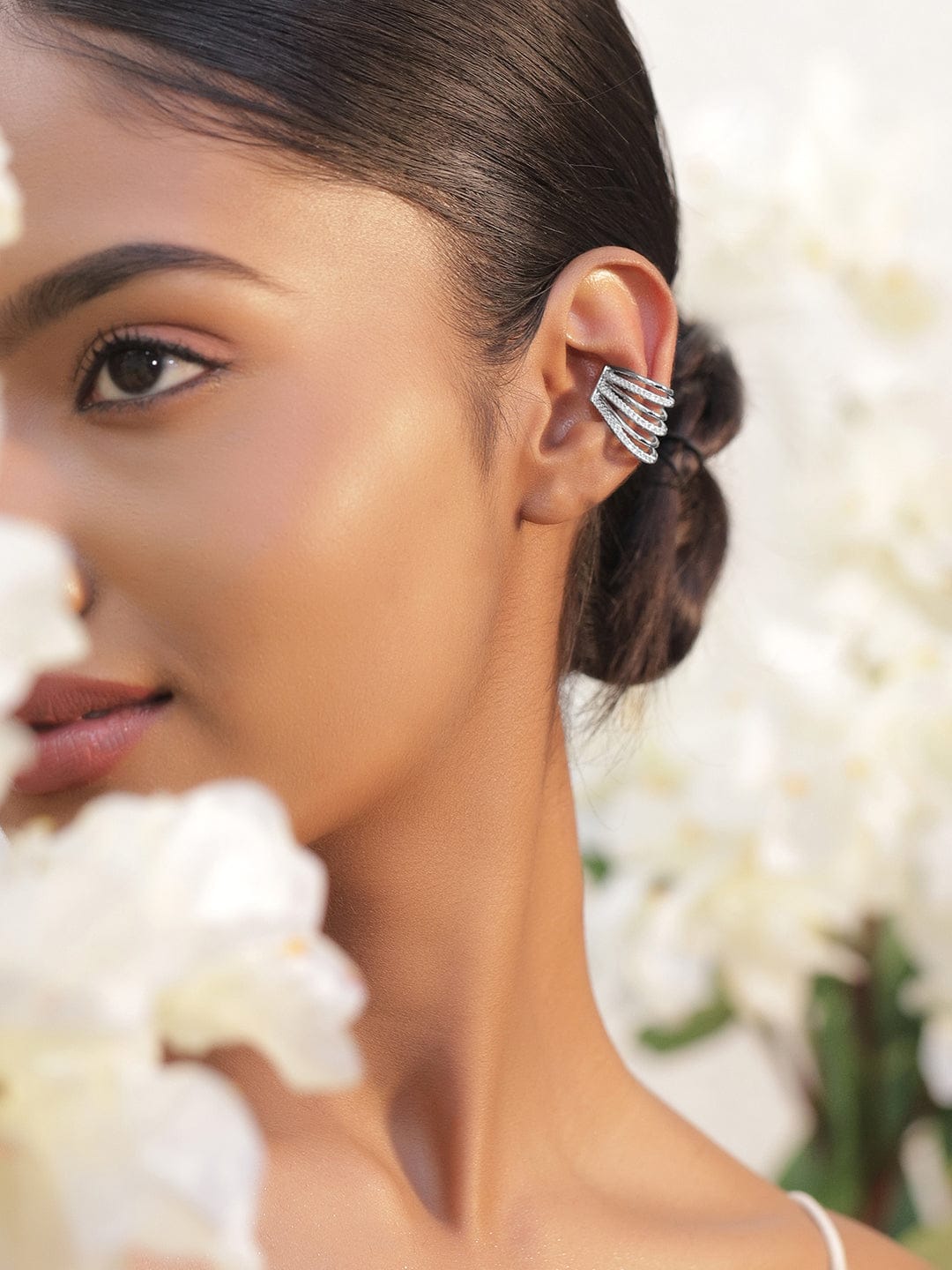 Minimalist Chic American Diamond Zirconia Ear Cuff